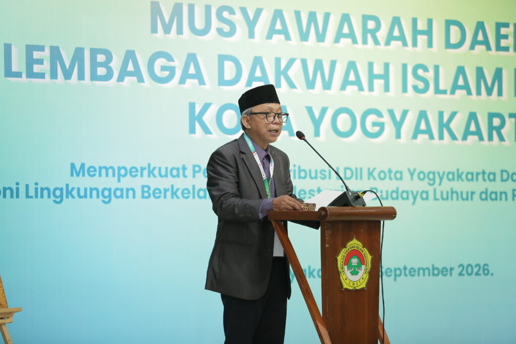 Ketua DPD LDII Kota Yogyakarta H Herman Suherman Memberikan arahan dan sambutan Pada Musda LDII ke 8